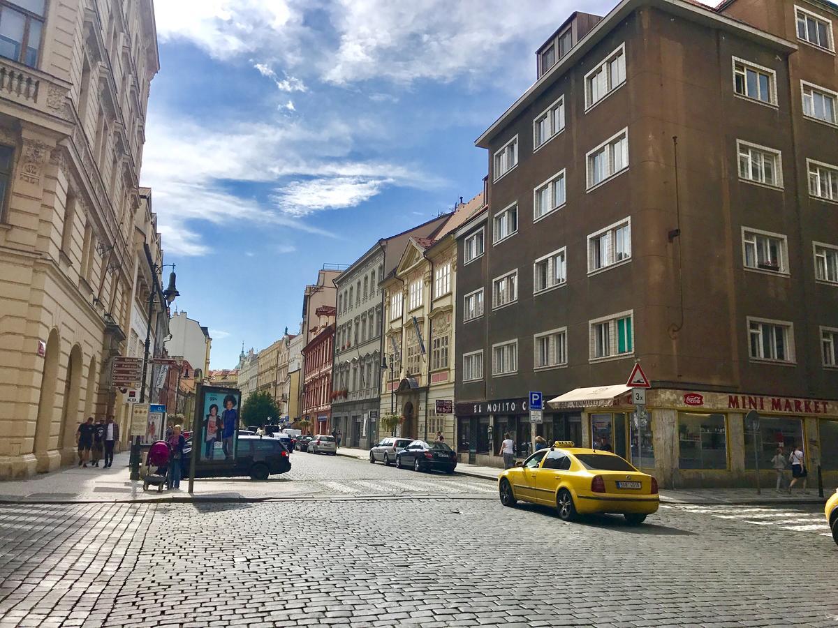Luxury Apartment Dlouha Prague Exterior photo