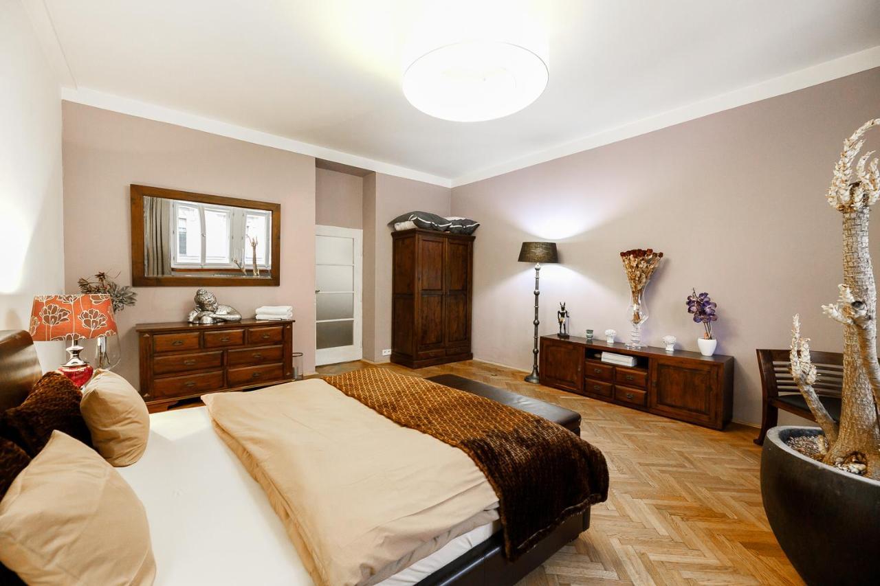 Luxury Apartment Dlouha Prague Exterior photo